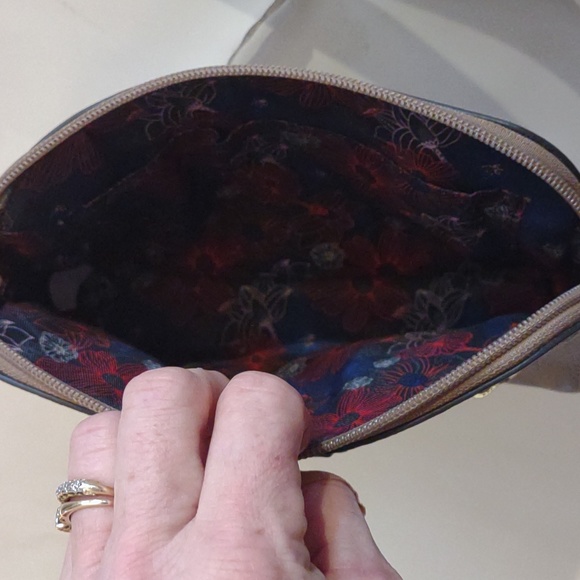 Lodis tan leather crossbody purse with zippered outer pocket & gold hardware - Picture 7 of 11